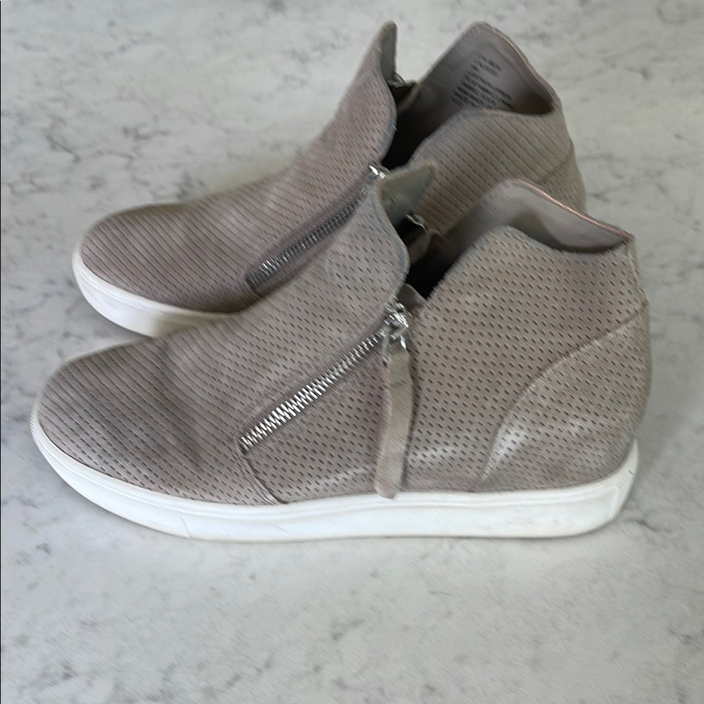 Steve Madden Tan and White Fashion Sneakers with Side Zipper